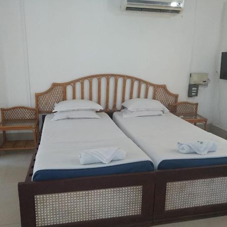 Kadmath Beach Resort Kadmath Island Kültér fotó